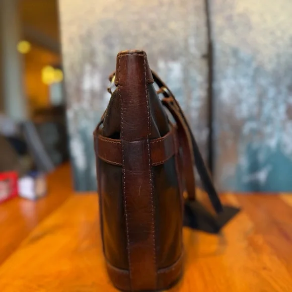 Vintage Artisanal Inca Sun Leather Tote Bag Made in Bolivia - Picture 8 of 15